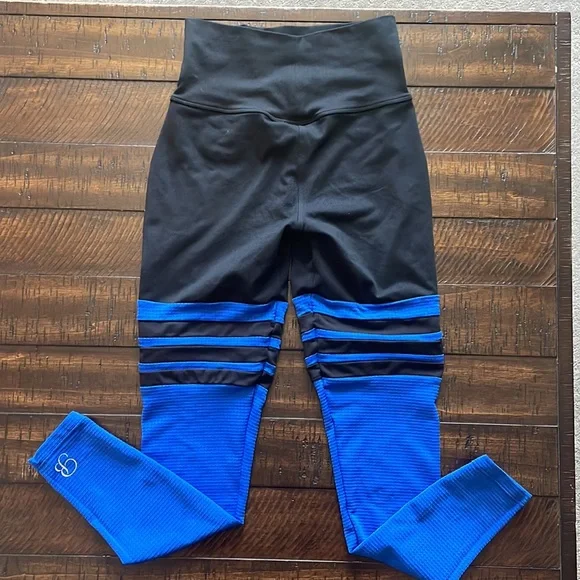 Bombshell Thigh High Leggings - Picture 4 of 6